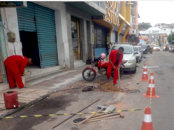 Serviços emergenciais e preventivos de manutenção viária seguem intensificados, no Crato